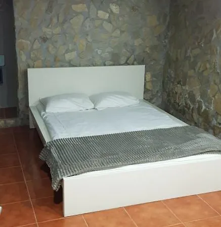 Al - Haoleguesthouse Sobral de Monte Agraço